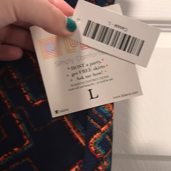 Lularoe Cassie L, navy background, BNWT - Picture 3 of 4